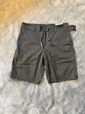 UNIONBAY Men's Grey Casual Shorts Size 34 with Colorful Geometric Drawstring